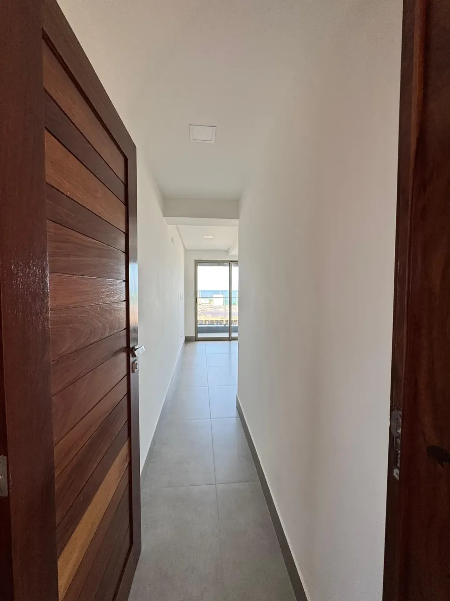 Квартира 145 м² з 4 спальнями-сюїтами та паркуванням — photo 40