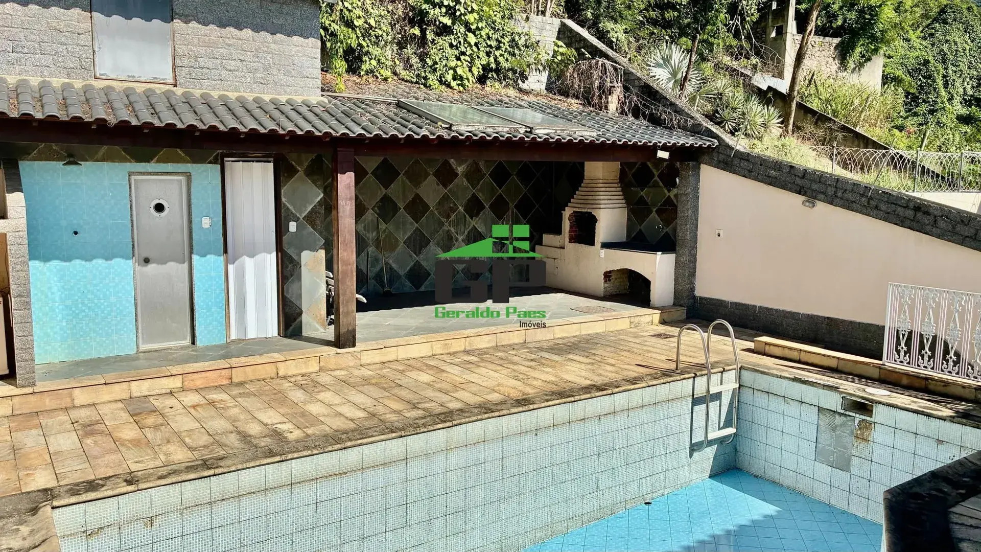 House with 4 bedrooms and 4 bathrooms, separate kitchen — photo 2