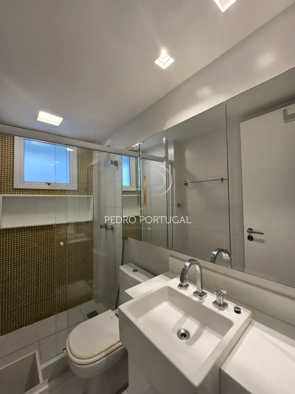 Apartamento de 107 m² com 4 quartos e 3 banheiros — photo 15
