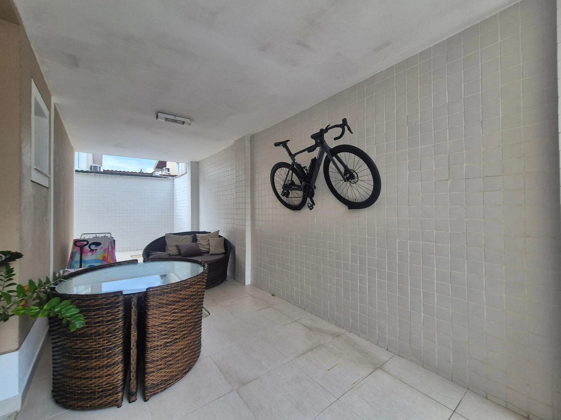 Garden in a 5-bedroom house, 400 m² — photo 67