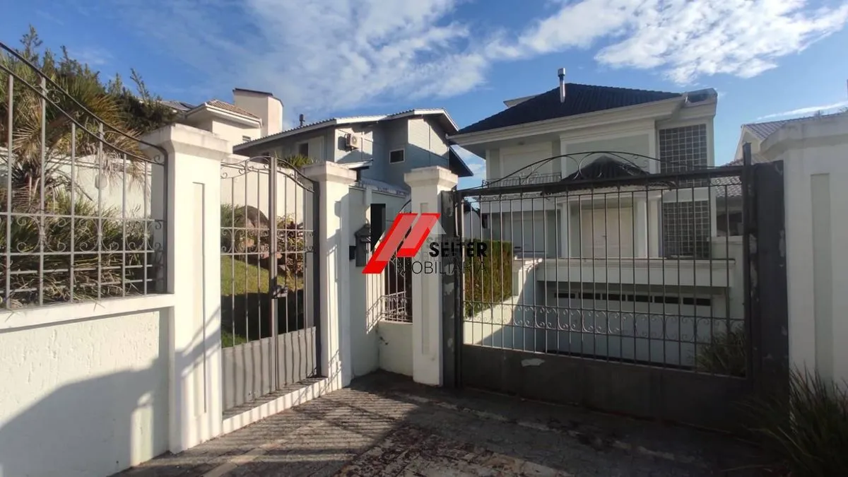 Rental house with 5 bedrooms and an open-plan kitchen — photo 15