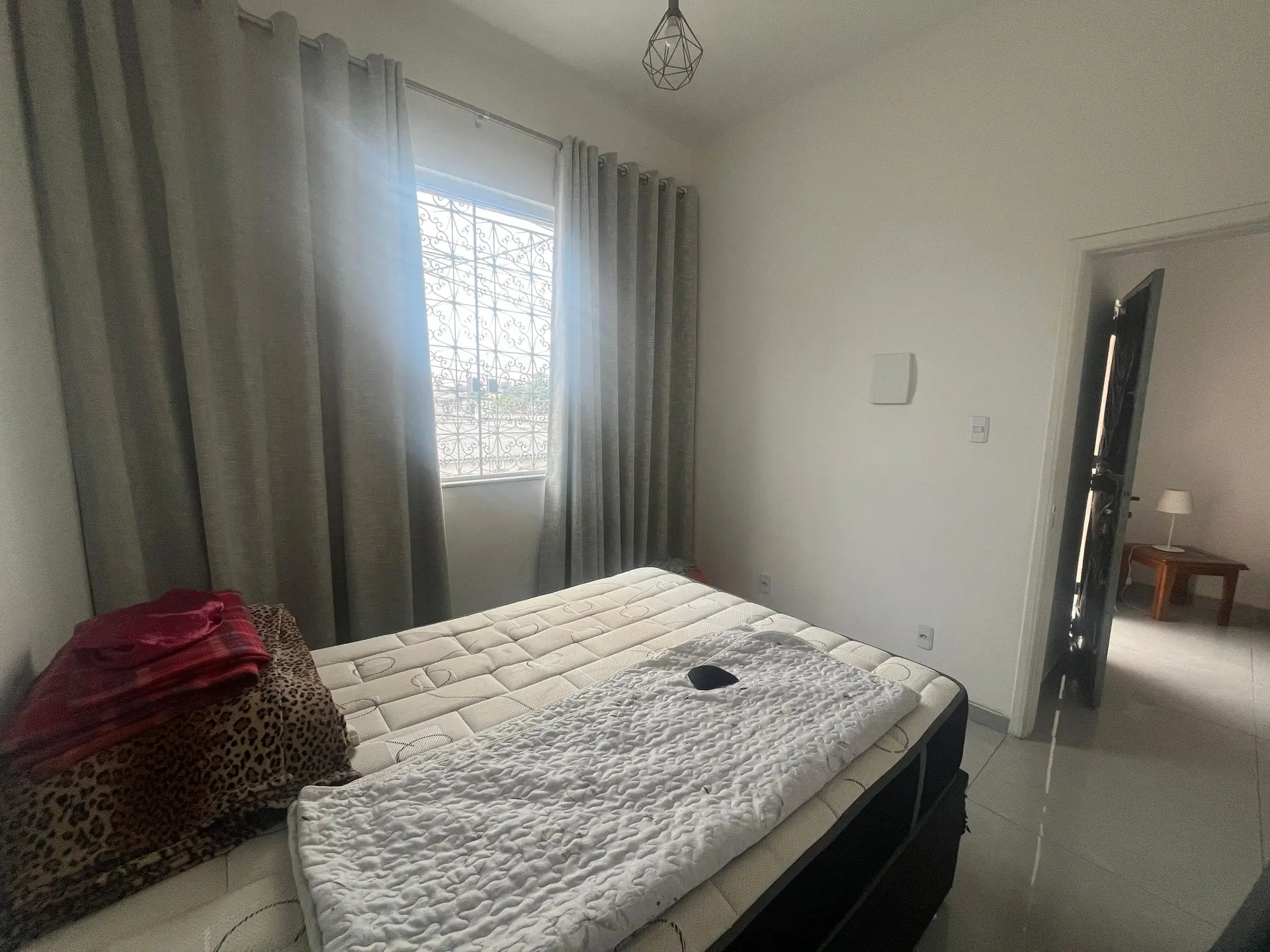 80 m² house with a walk-in closet and a home office — photo 18
