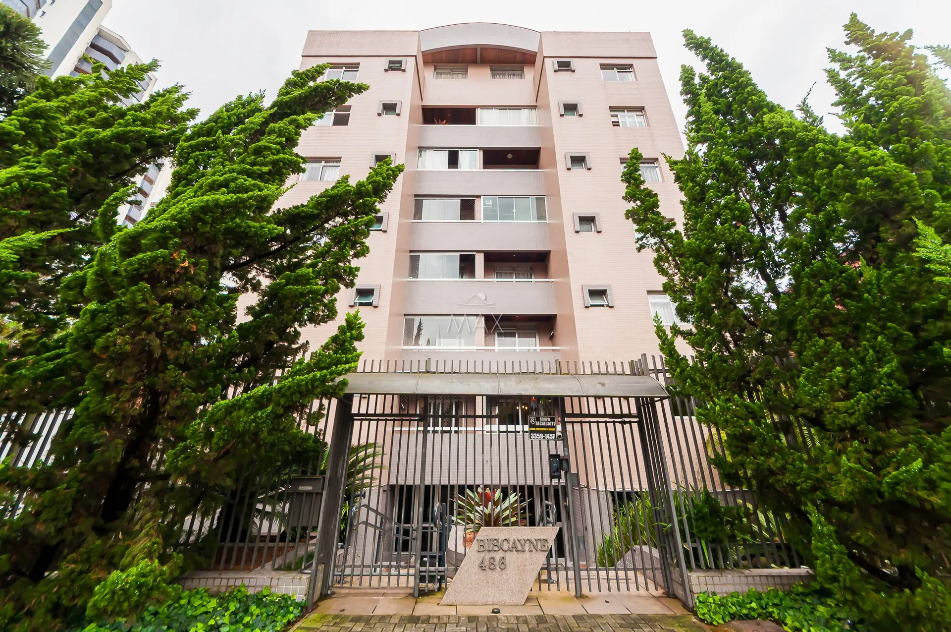 Furnished apartment, 89 m², with a glass-enclosed balcony — photo 14