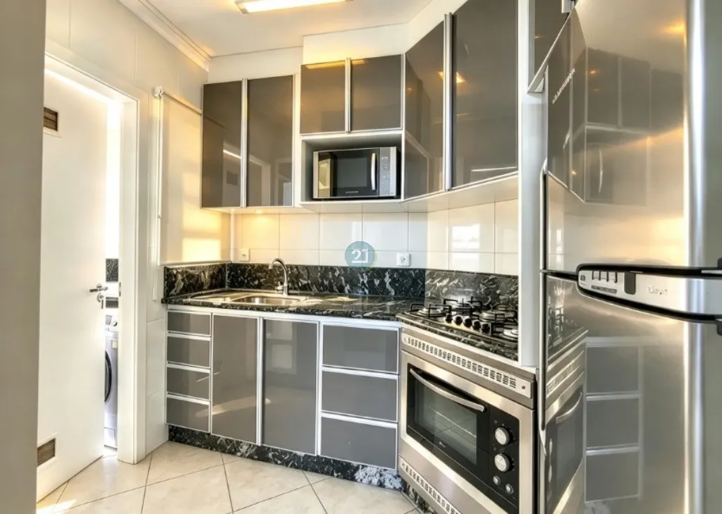 3-bedroom apartment with a grill on the balcony — photo 2