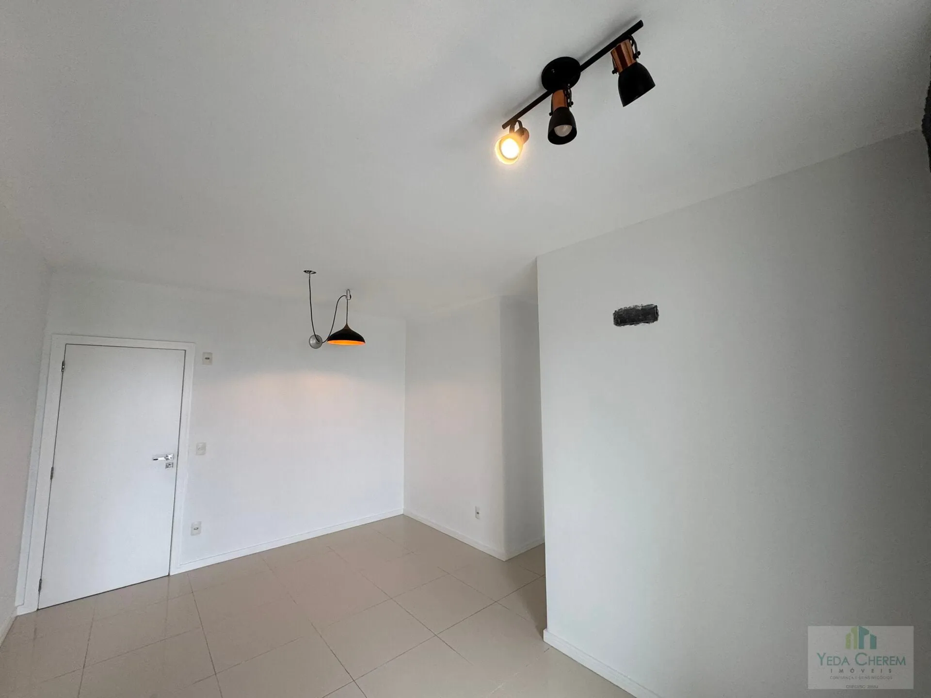 2-bedroom apartment with a grill on the balcony — photo 12
