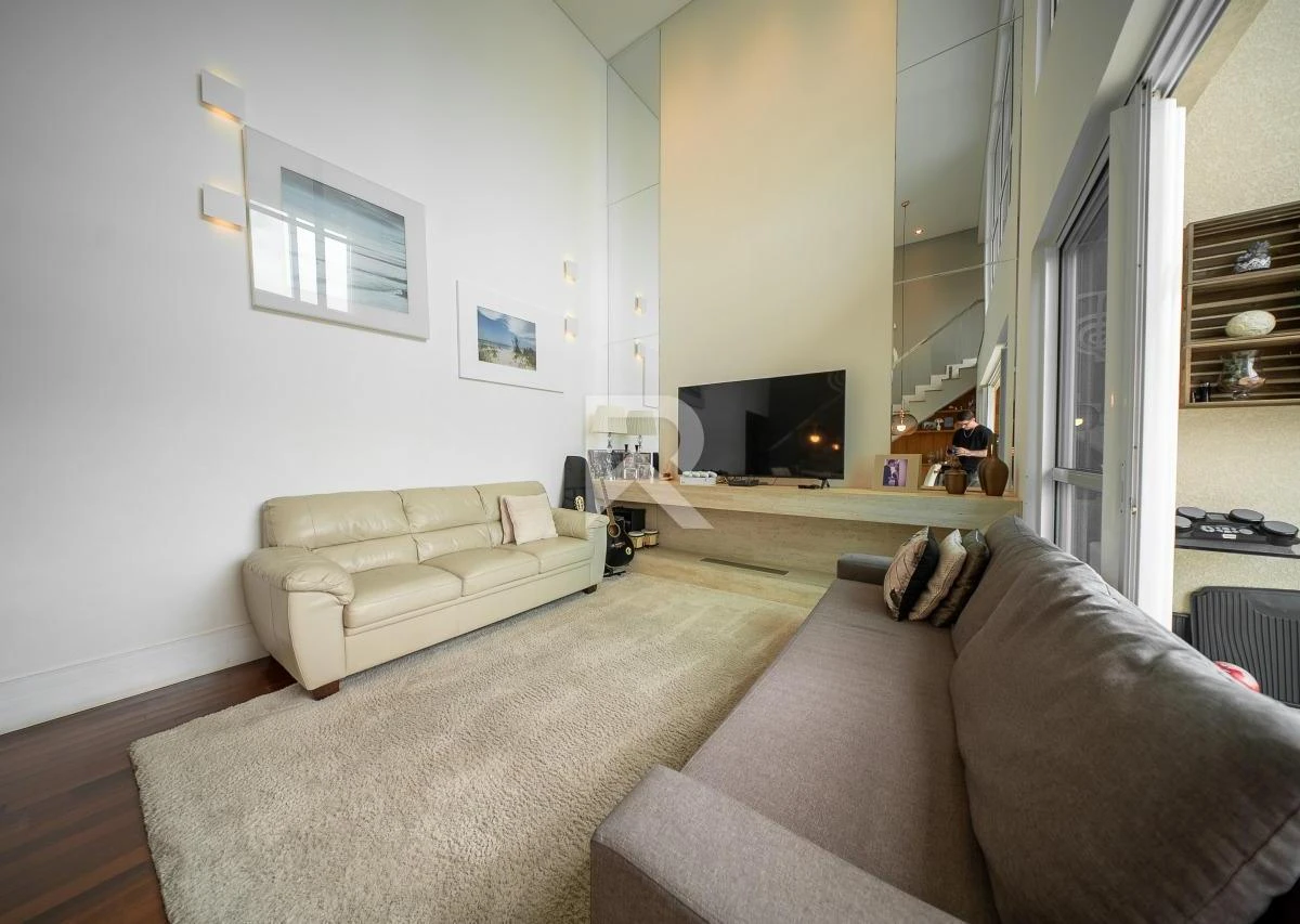 Балкон з грилем та 4 спальні: квартира 186 м² — photo 14