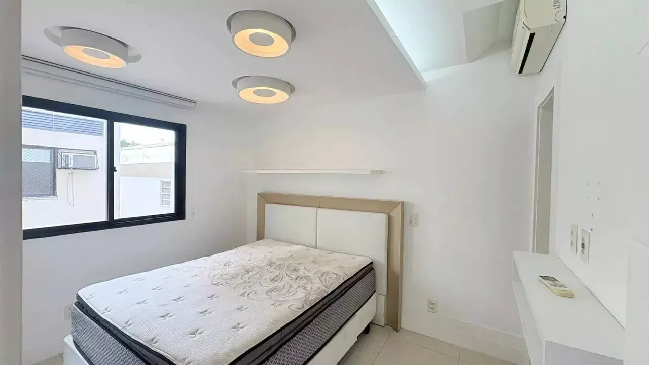 Apartment, 390 m², with floor-to-ceiling windows — photo 14