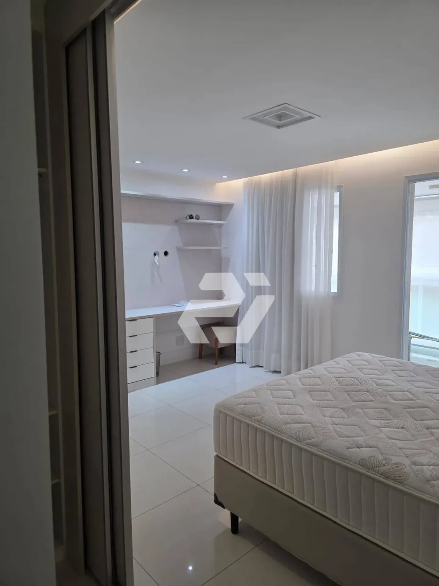 3-bedroom apartment with a private pool — photo 7