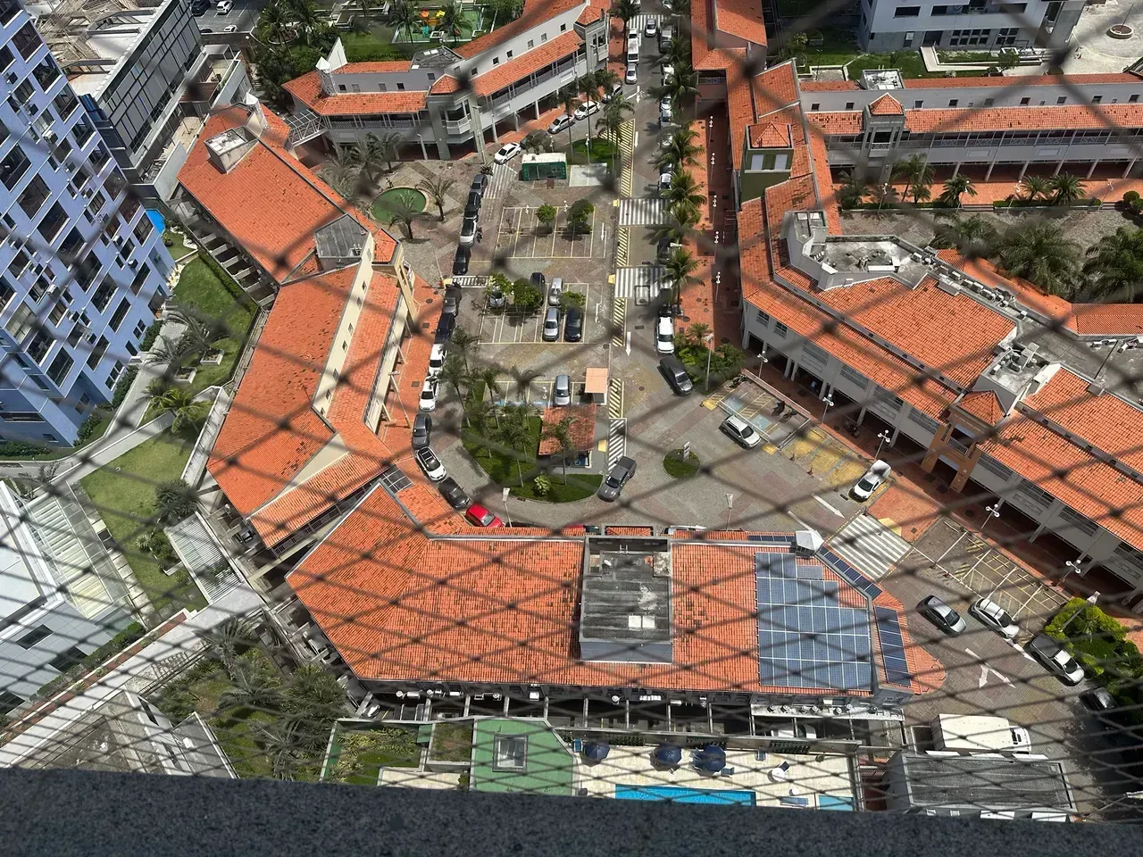 Furnished 1-bedroom apartment with 60 m² and parking — photo 17