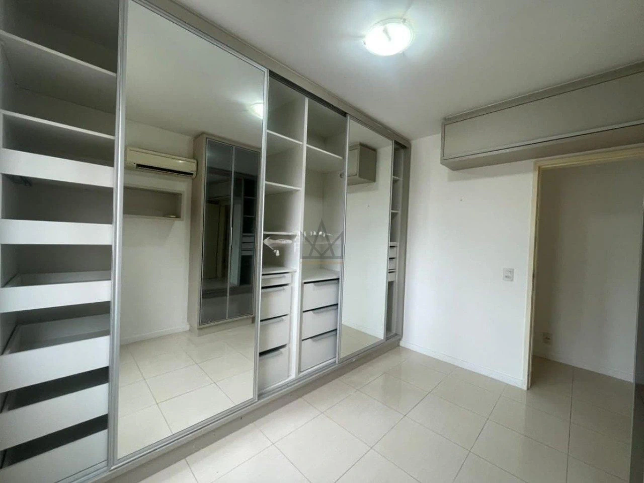 Apartment, 69 m², with a walk-in closet — photo 13