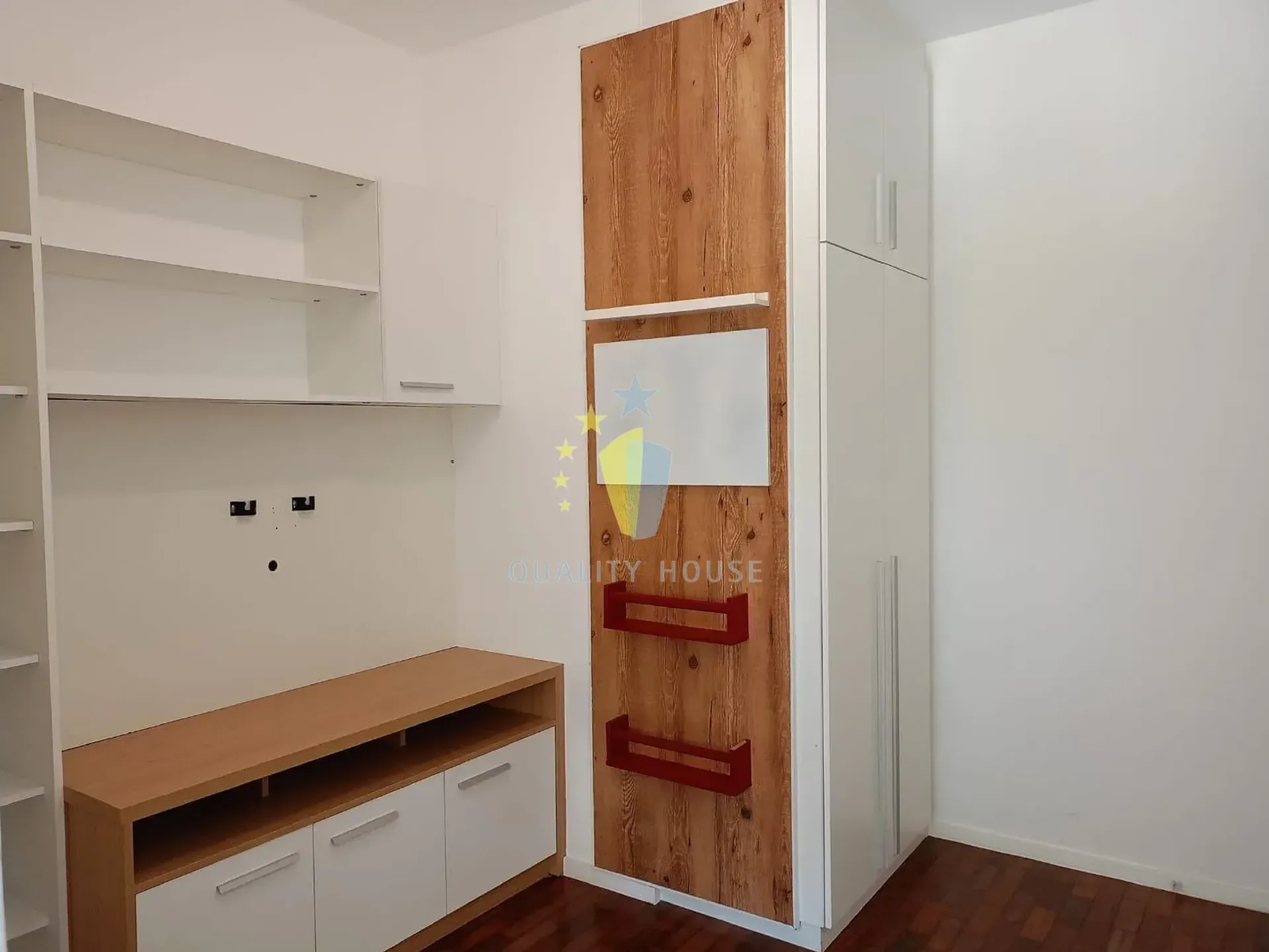 Water view in a 3-bedroom apartment, 110 m² — photo 30