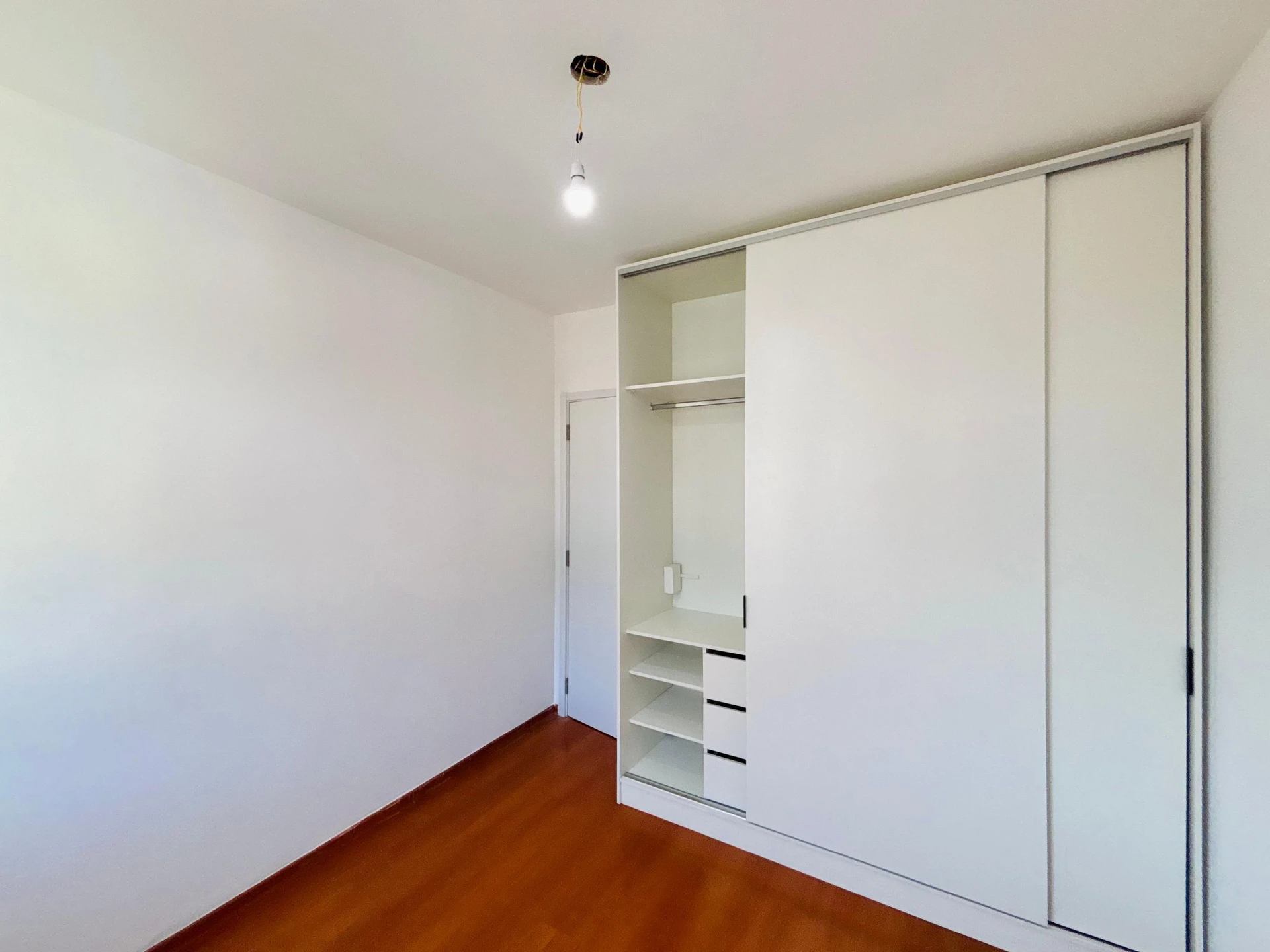 3-bedroom apartment with a mountain view — photo 20