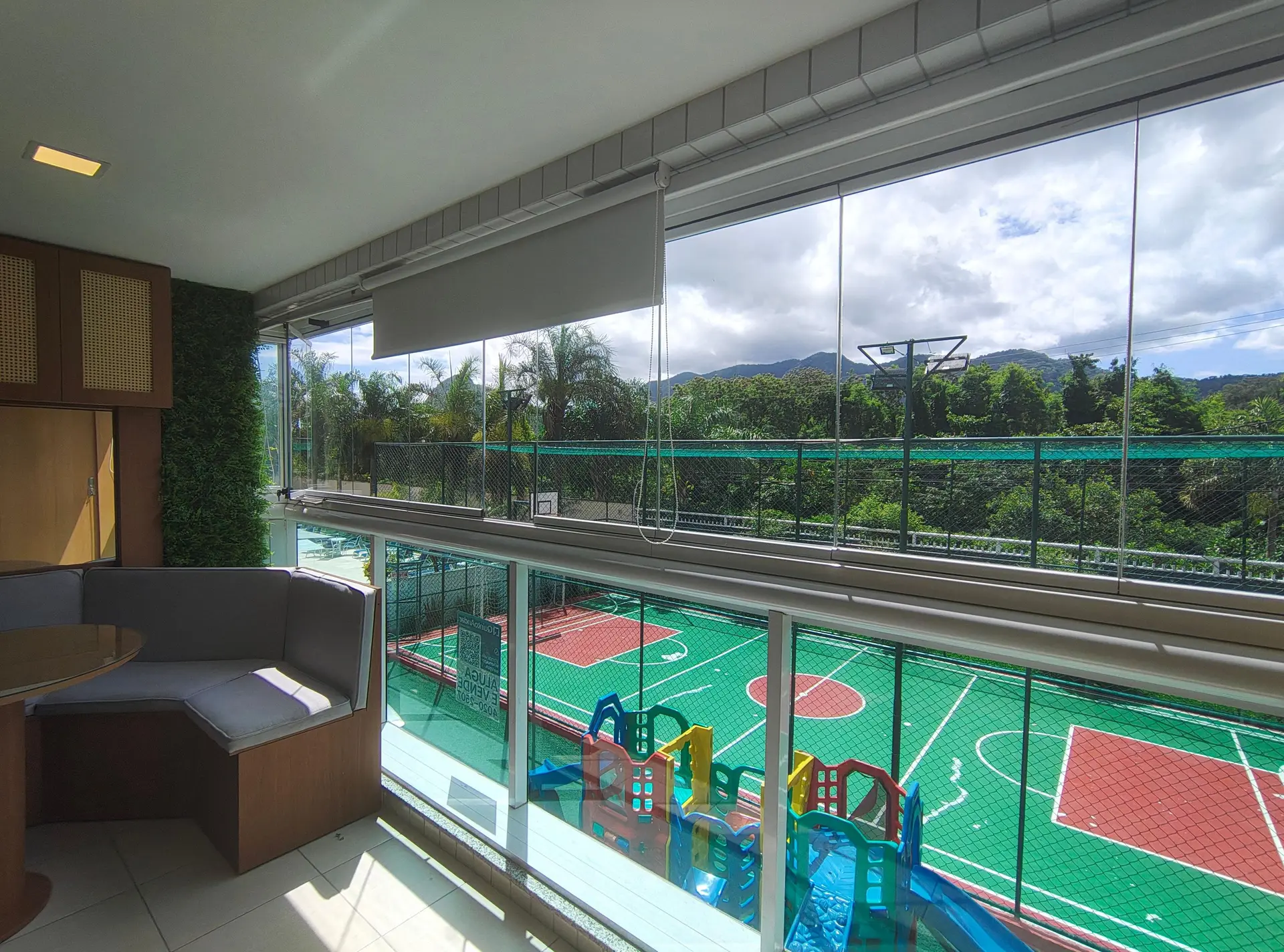 Rental apartment with 3 bedrooms and enclosed balcony — photo 22