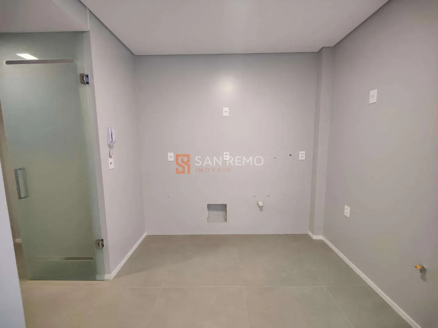 Apartamento amueblado de 2 habitaciones con 2 suites y 115 m² — photo 24