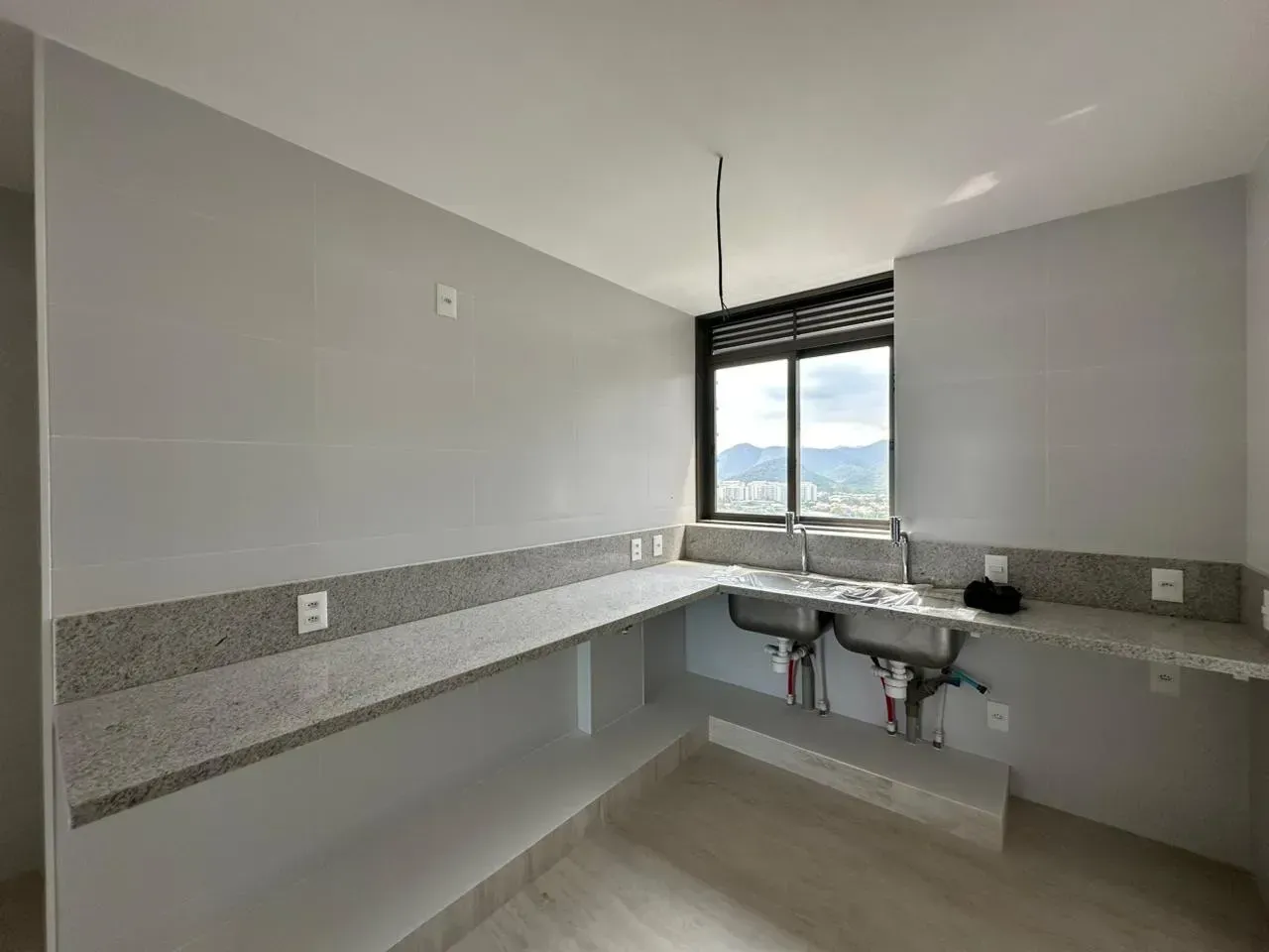 3-bedroom apartment with 6 bathrooms and 3 parking spots — photo 42