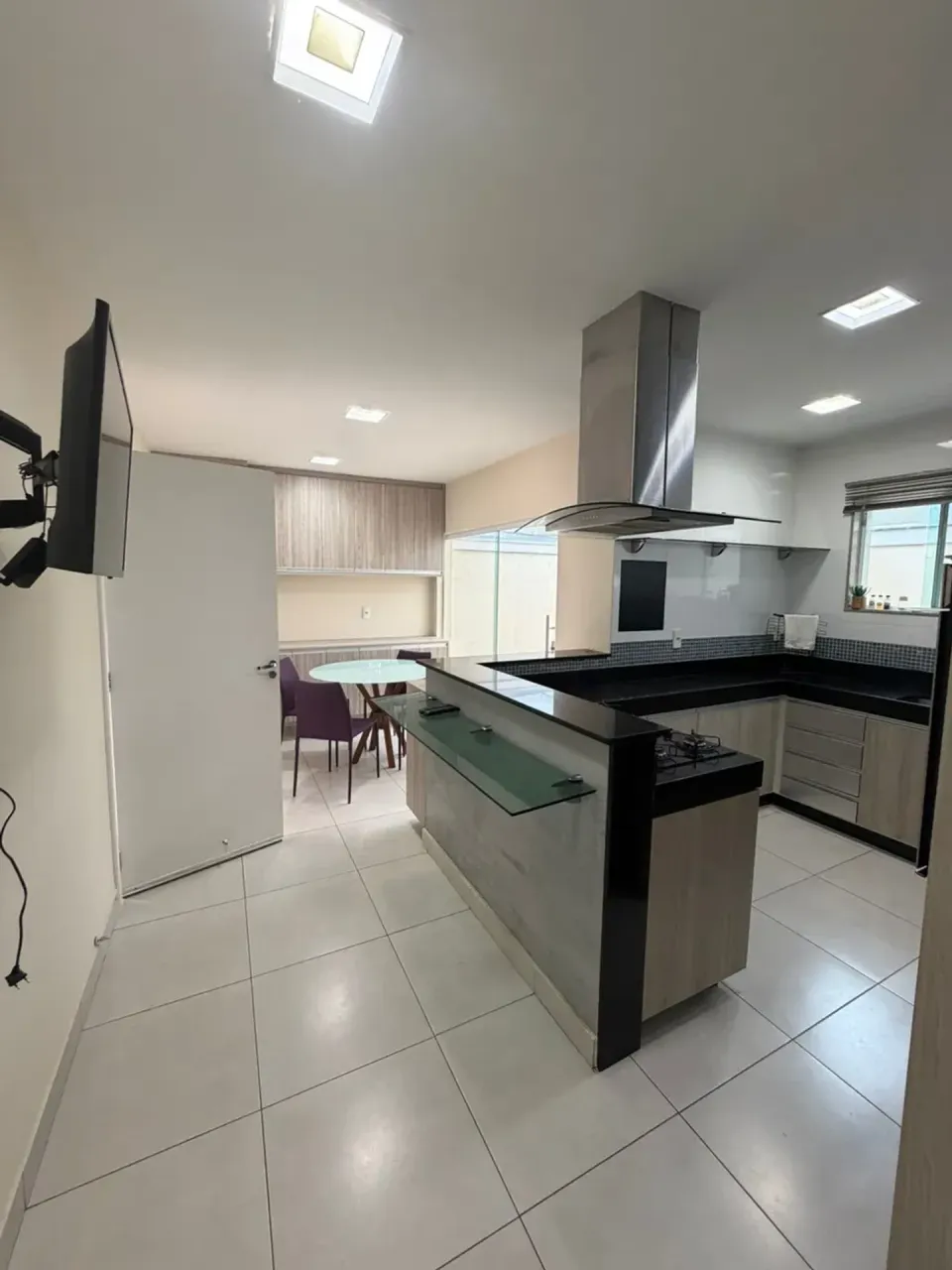 Furnished house with 4 bedrooms and balcony grill — photo 4