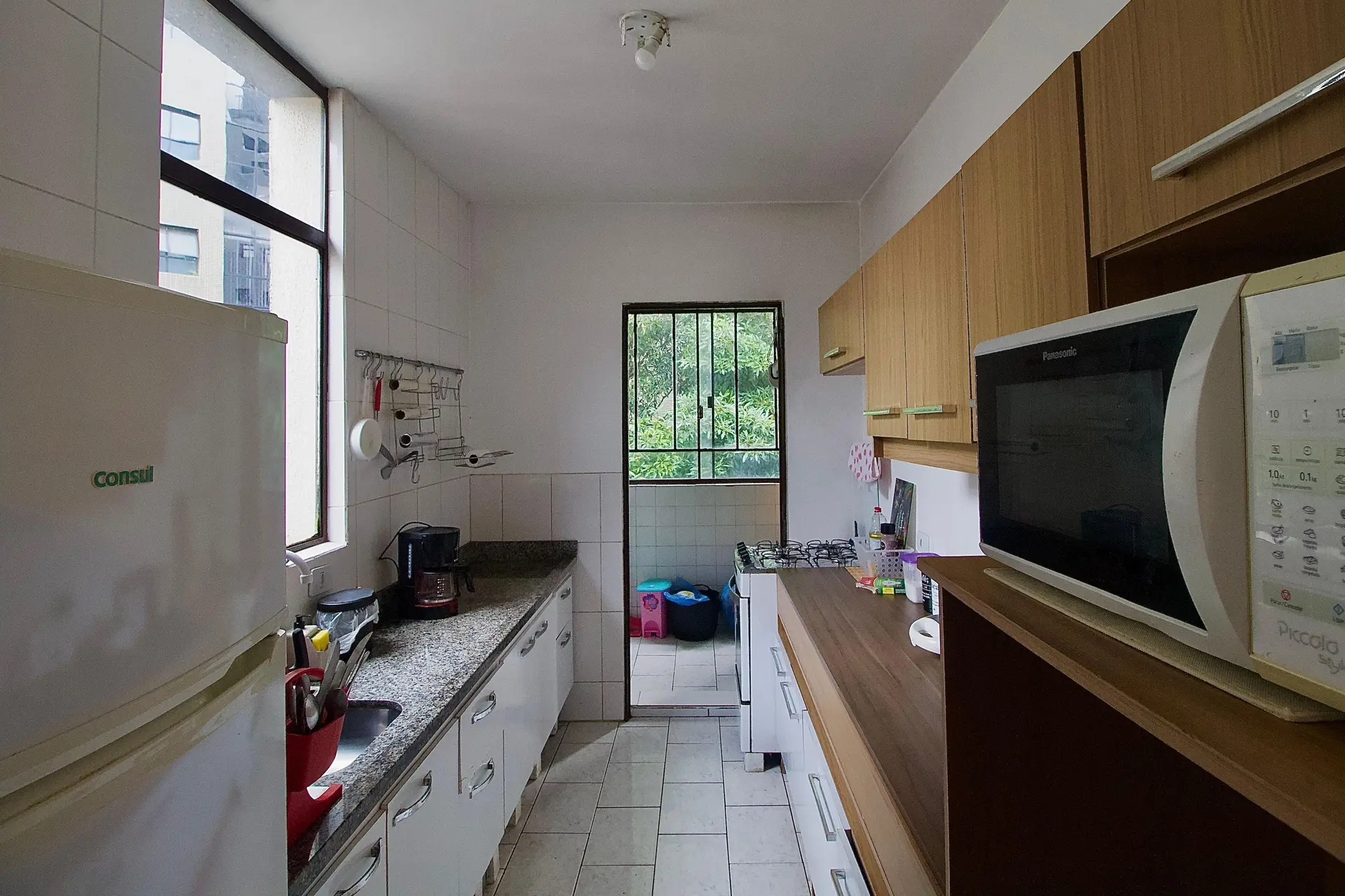 84 m² apartment with a home office and a bathtub — photo 29