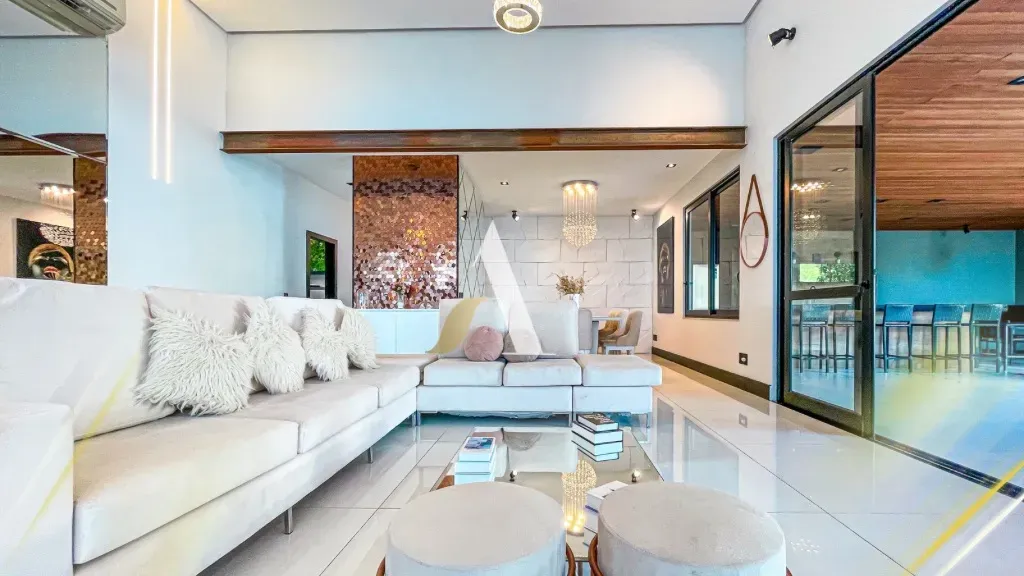 Furnished linear house with 4 en-suites and a gas open kitchen — photo 14