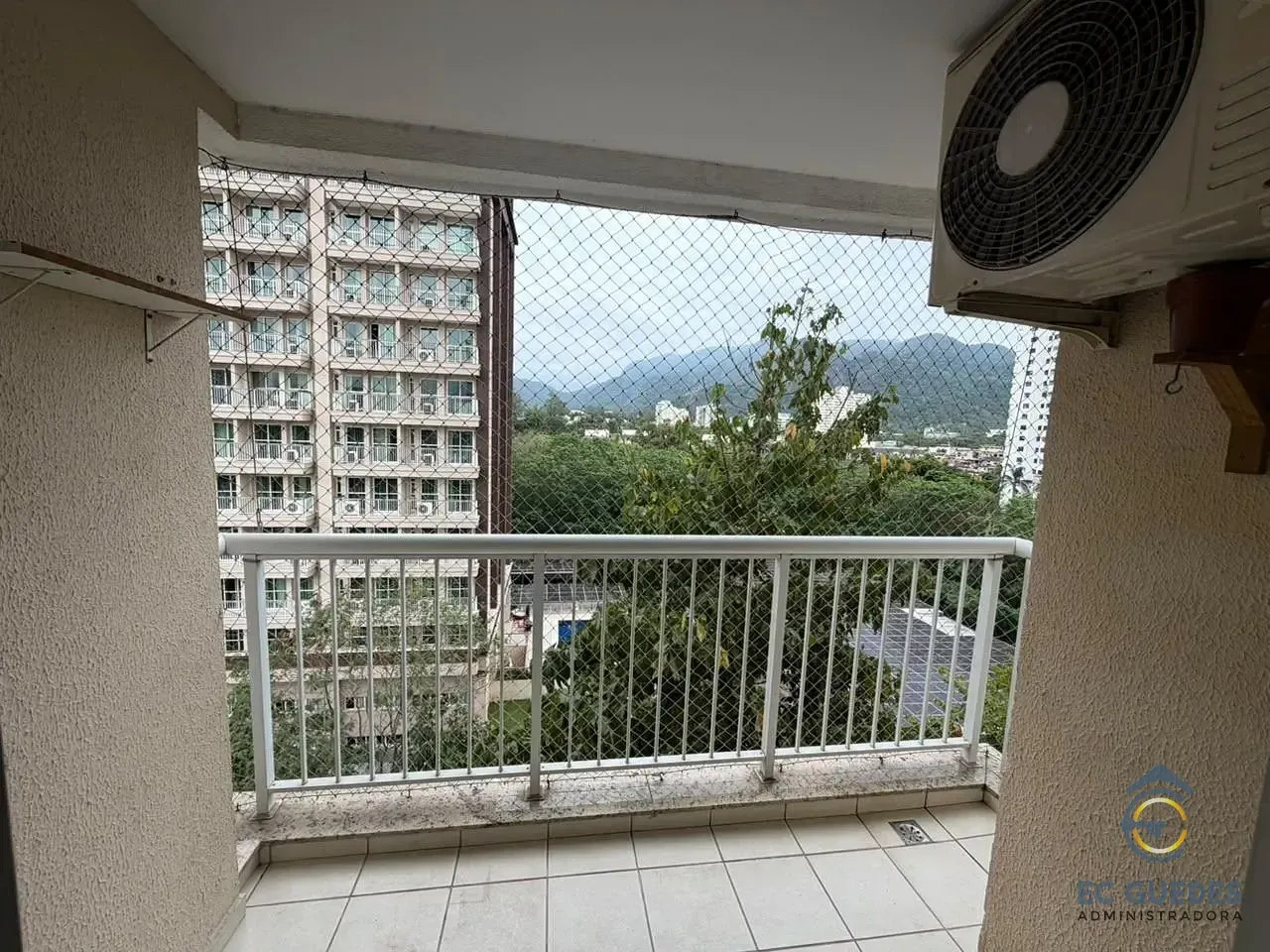 2-bedroom apartment with a mountain view in Rio de Janeiro — photo 5