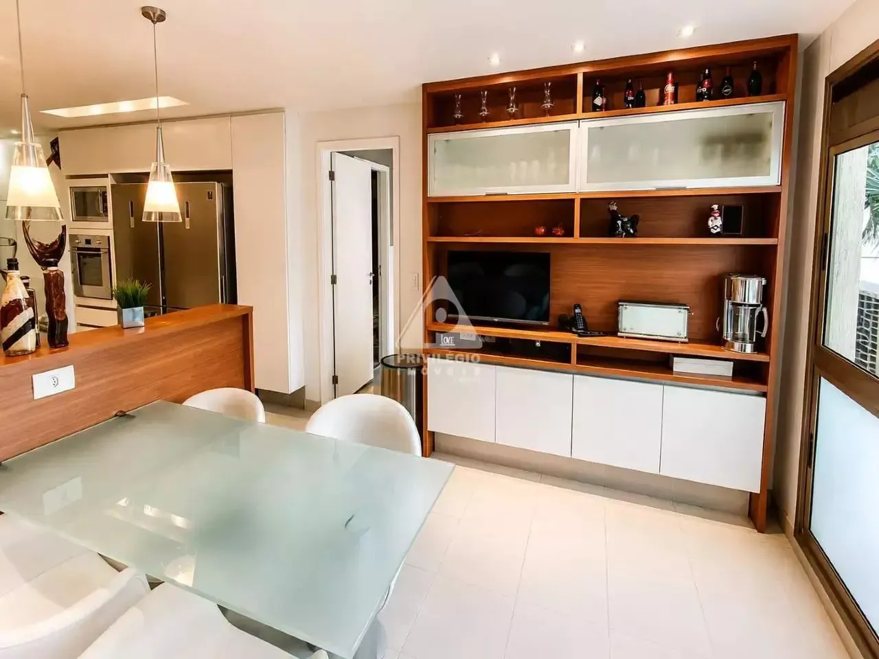 Apartamento mobiliado com 4 quartos e 5 banheiros — photo 9