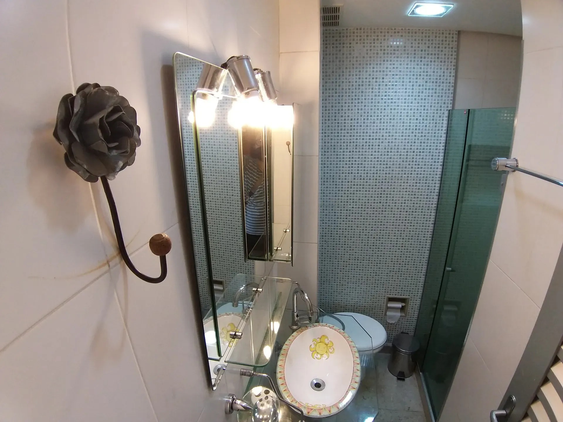 Apartment on the 10th floor with a washing machine — photo 13