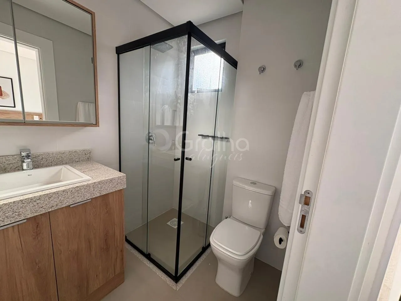 Furnished 2-bedroom 2-bath apartment with 71 m² and 1 parking — photo 17