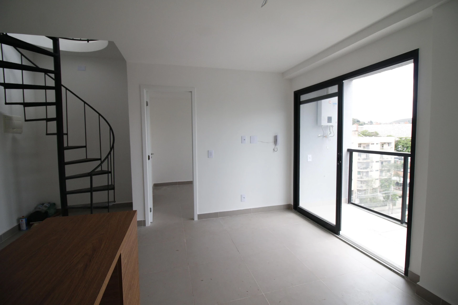 Home office in a 2-bedroom apartment, 130 m² — photo 10