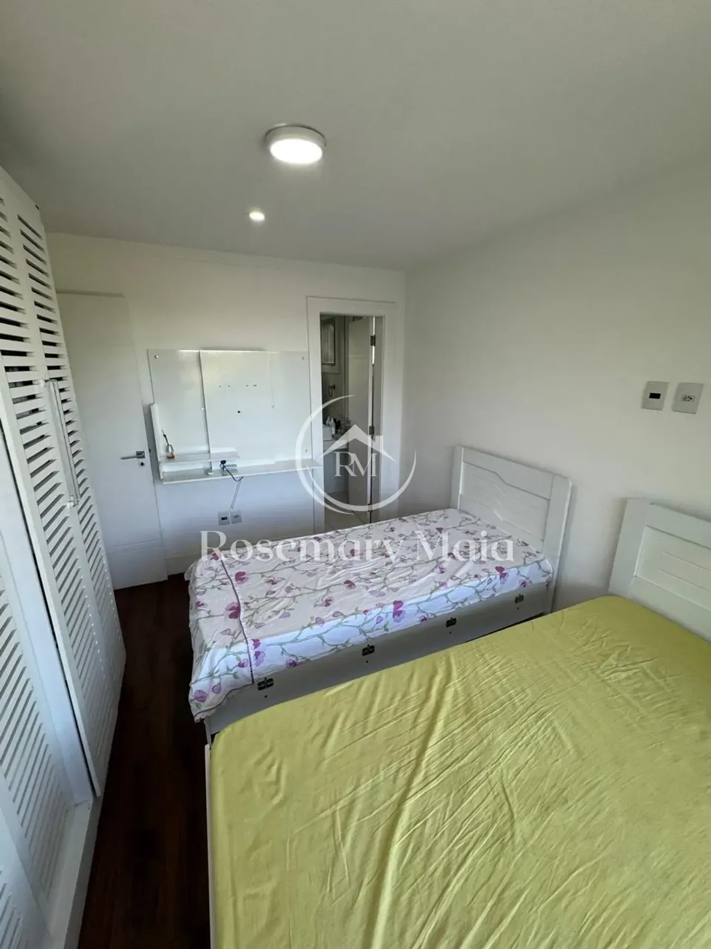Furnished house with 4 bedrooms and 5 bathrooms — photo 23