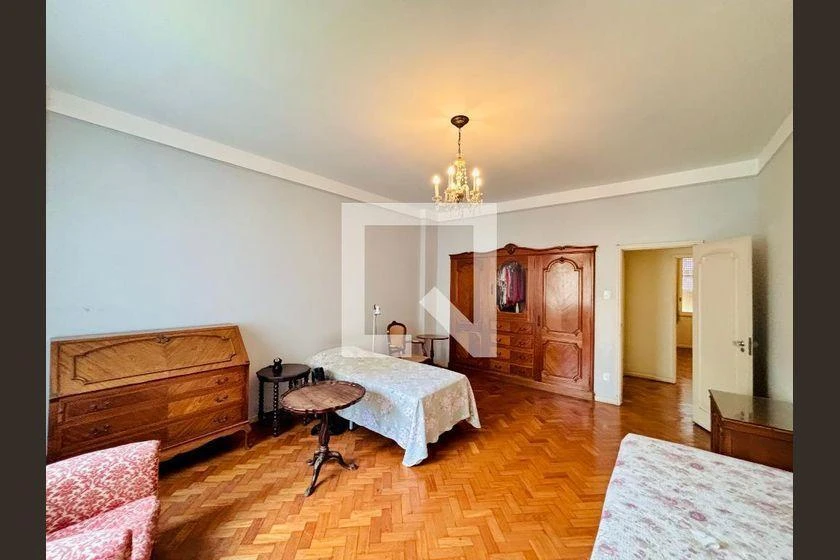Furnished apartment, 348 m², with a glass-enclosed balcony — photo 15