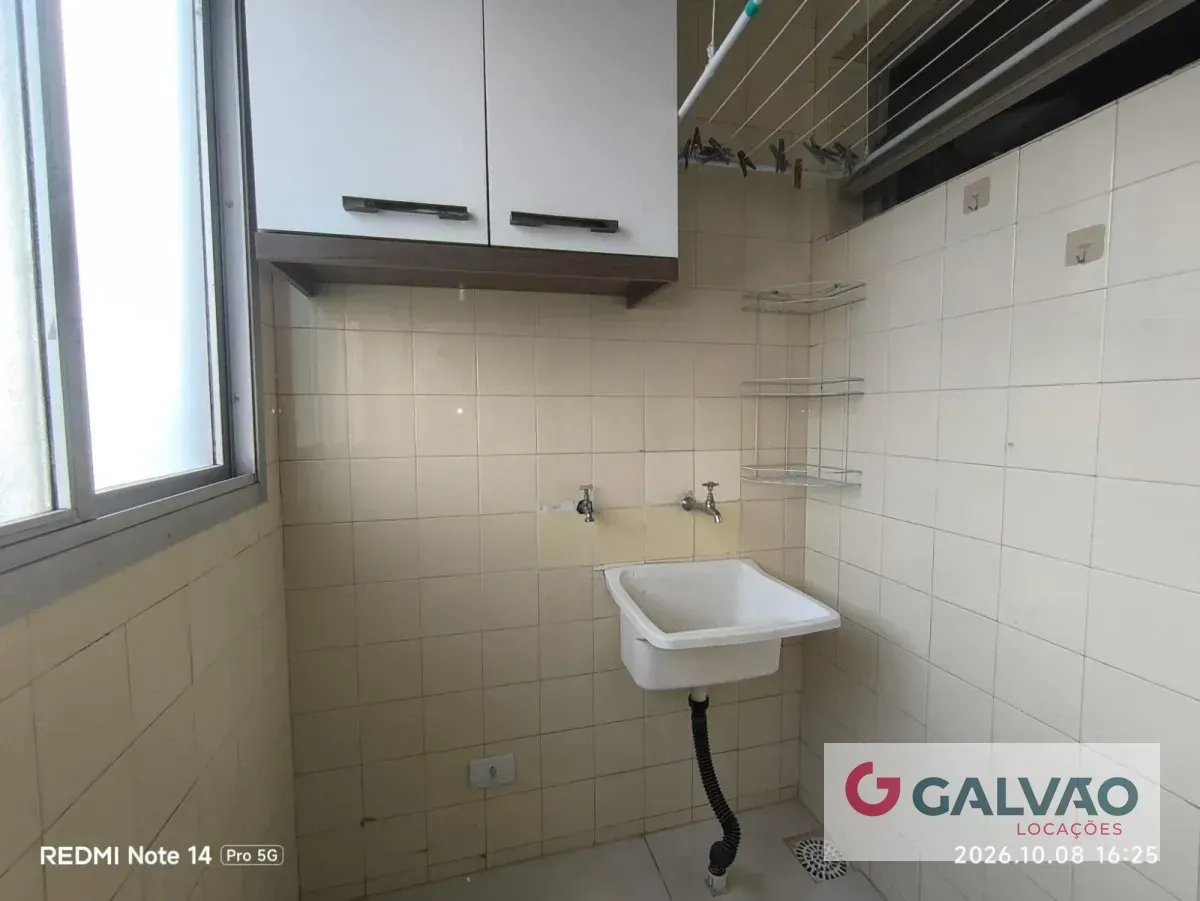 Apartment on the 8th floor with wood or laminate floors — photo 9