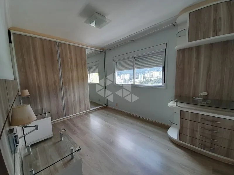 Apartamento com piso de madeira ou laminado, Itacorubi Norte — photo 18