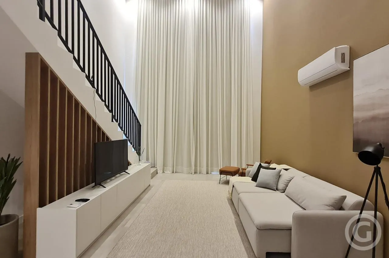 Furnished apartment with 1 en-suite bedroom and 2 baths — photo 17