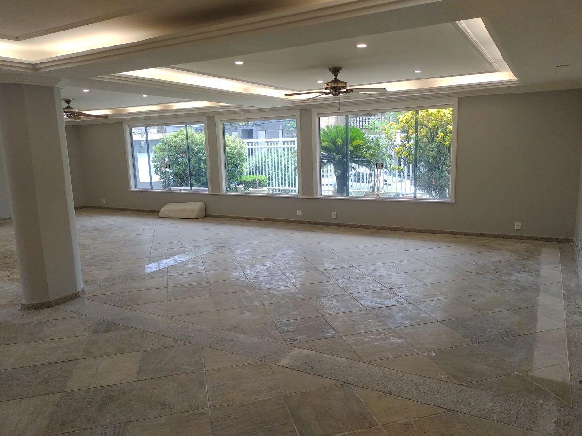 Casa de 650 m² con 6 suites y 5 plazas — photo 11