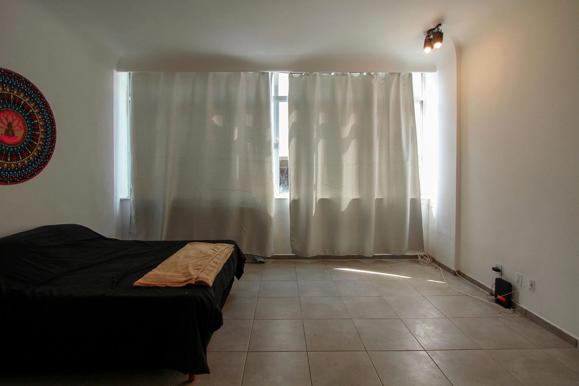 Monoambiente con espacio de home office en Rio de Janeiro — photo 11