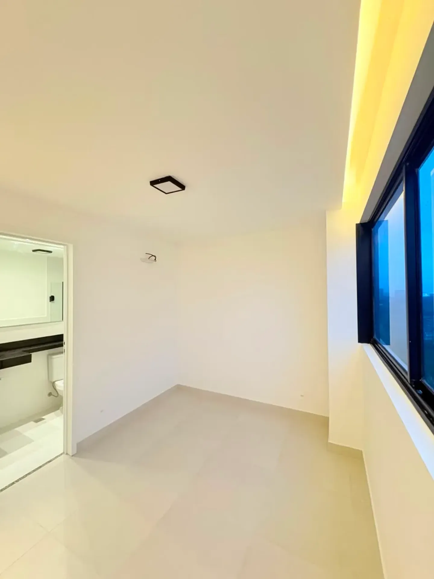 Home office in a 3-bedroom apartment, 66 m² — photo 14