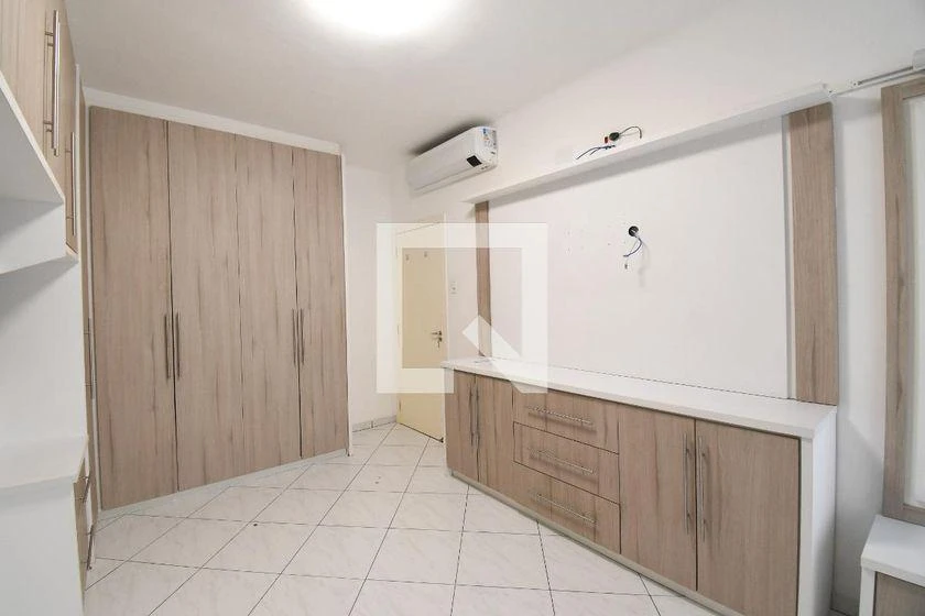 3-bedroom, 68 m² apartment in Curitiba — photo 2