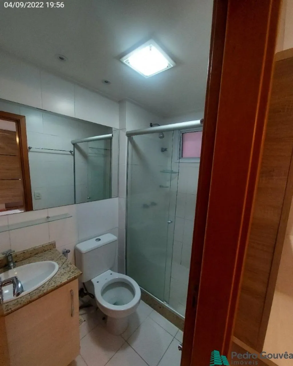 Apartamento residencial com cozinha fechada e coifa — photo 6