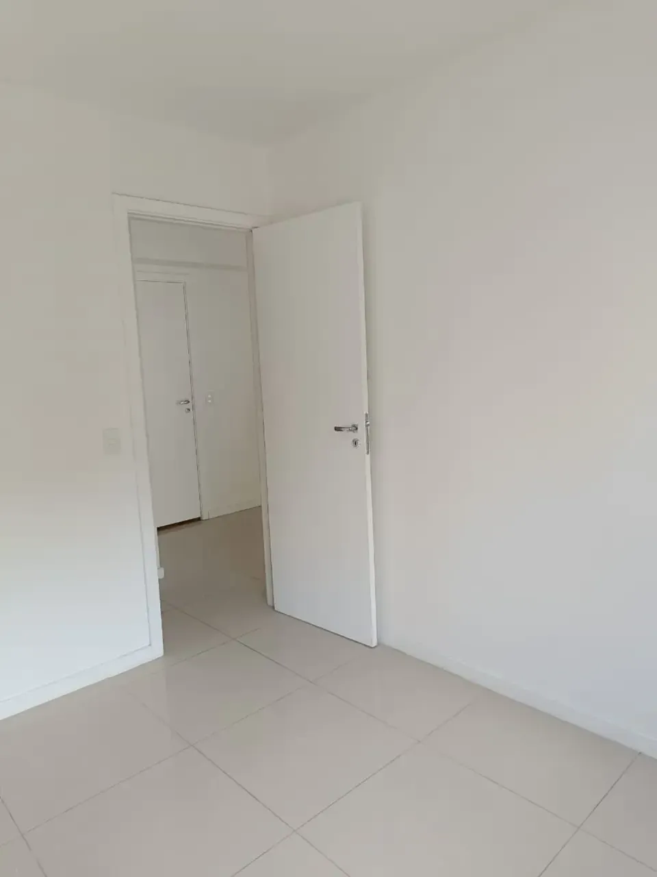 2-bedroom apartment with balcony, open kitchen, 61 m² — photo 3