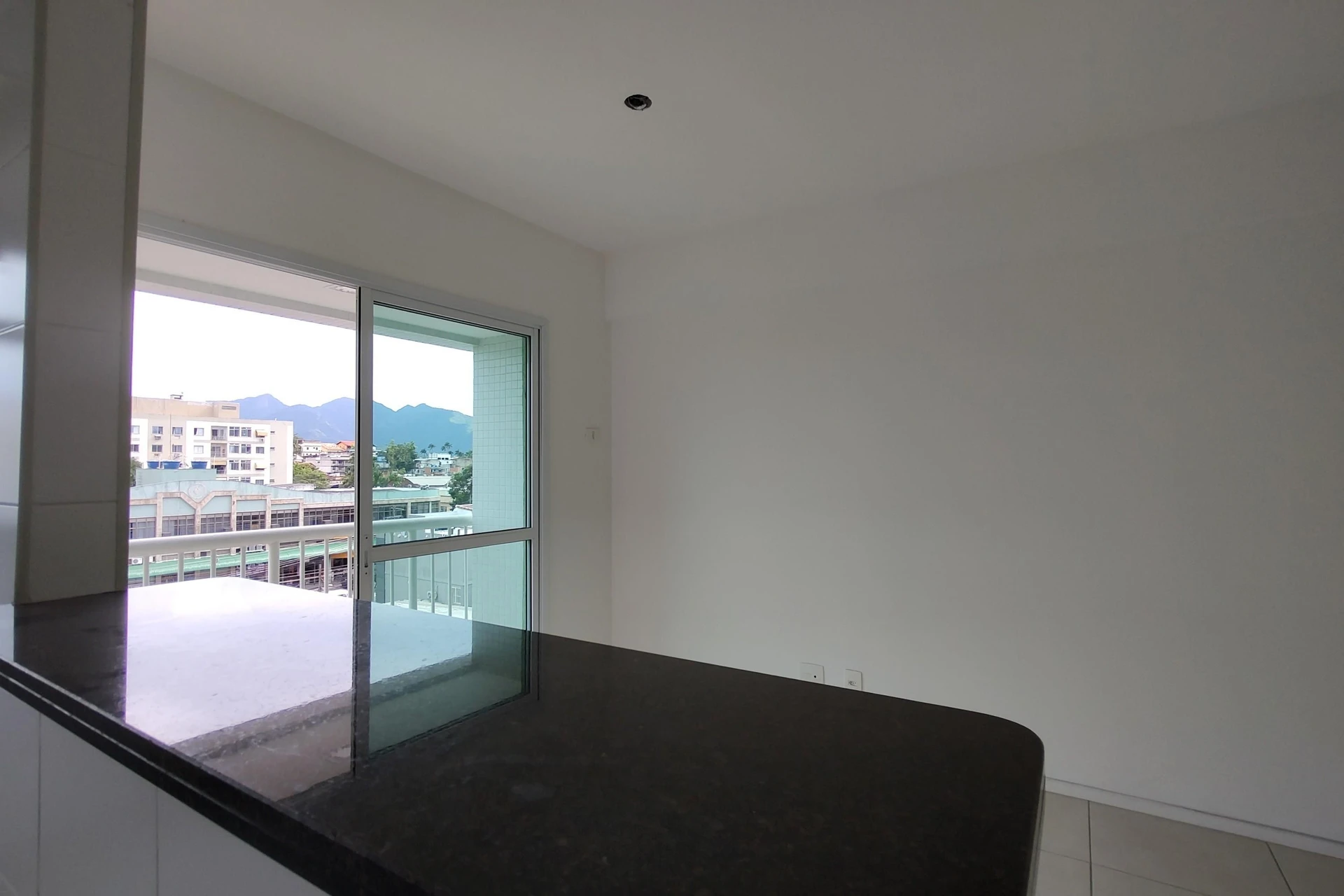 2-bedroom apartment with 1 en-suite and balcony — photo 33