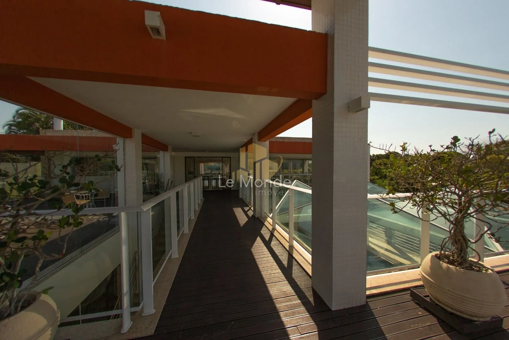 Apartamento amueblado con 4 dormitorios y 382 m² — photo 51