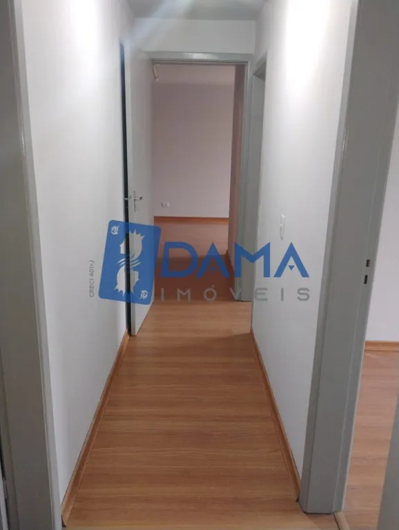 Apartamento com 3 quartos e área de lavanderia — photo 10
