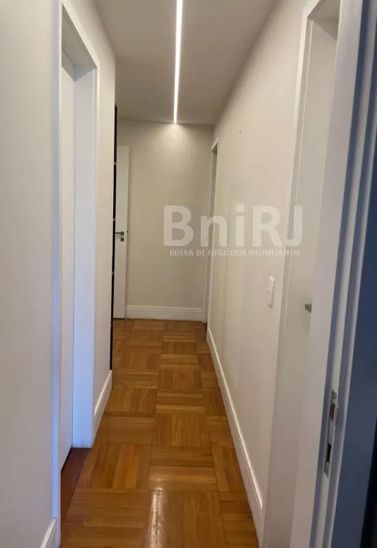 Furnished 190 m² apartment with 4 bedrooms and 4 parking — photo 64