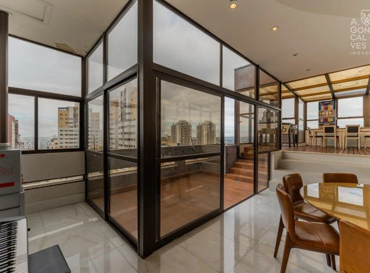 364 m² apartment with 3 bedrooms and 3 parking spaces — photo 7