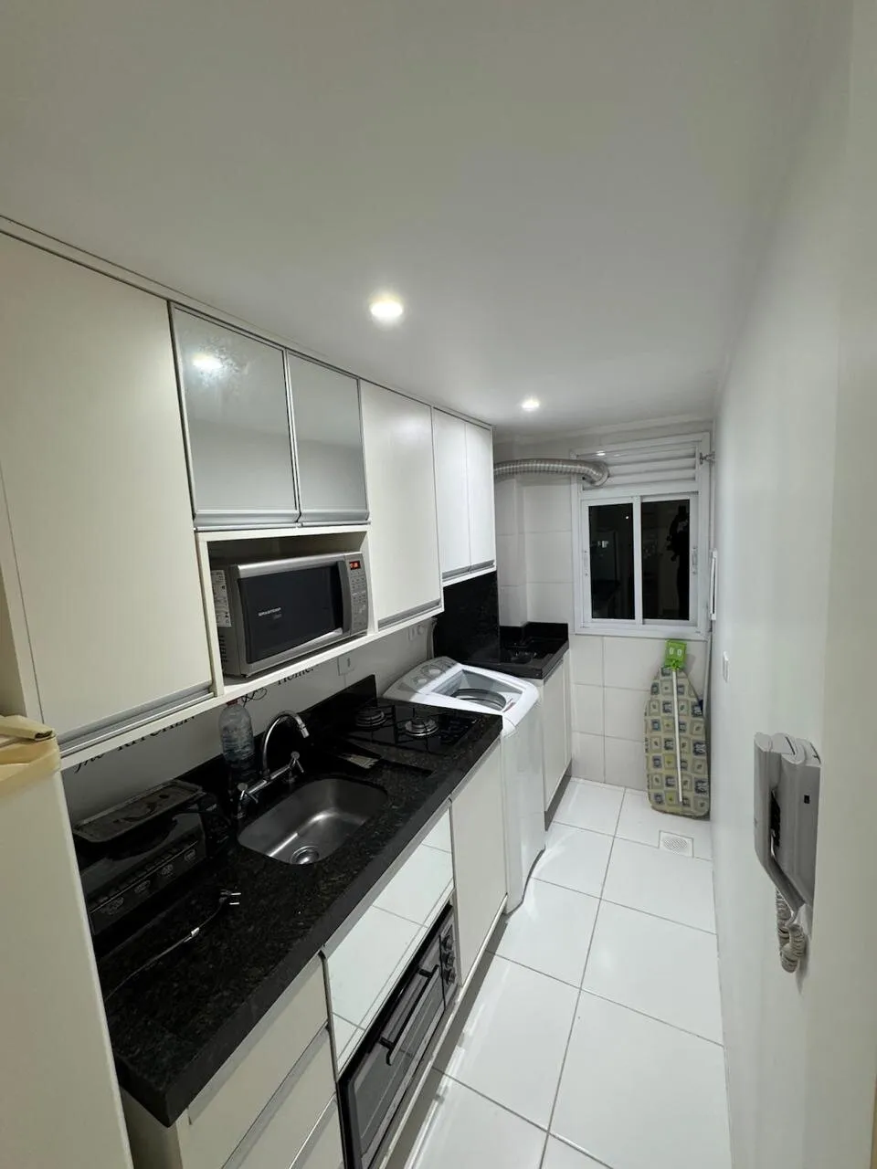 Furnished 1-bedroom apartment with a gas stove — photo 4