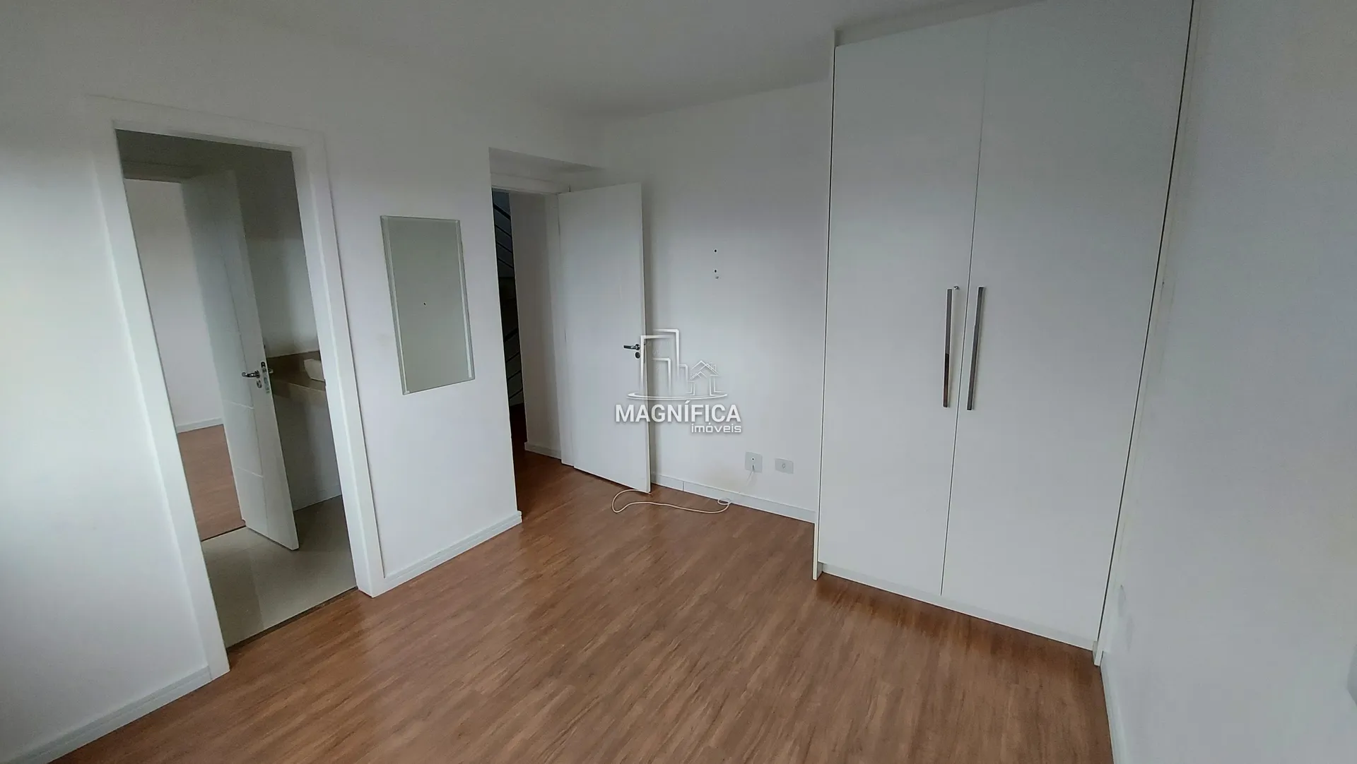 Unfurnished house with 5 bedrooms and 6 bathrooms — photo 21