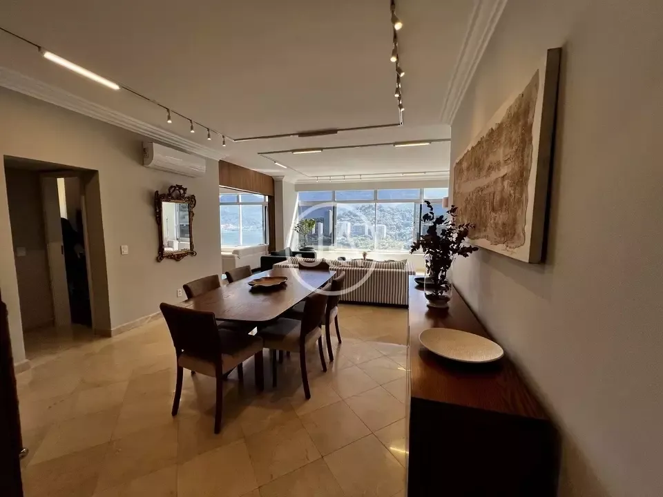 Furnished 3-bedroom apartment with 155 m² — photo 11