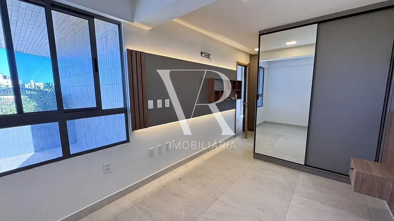 Apartment, 108 m², with a glass-enclosed balcony — photo 17