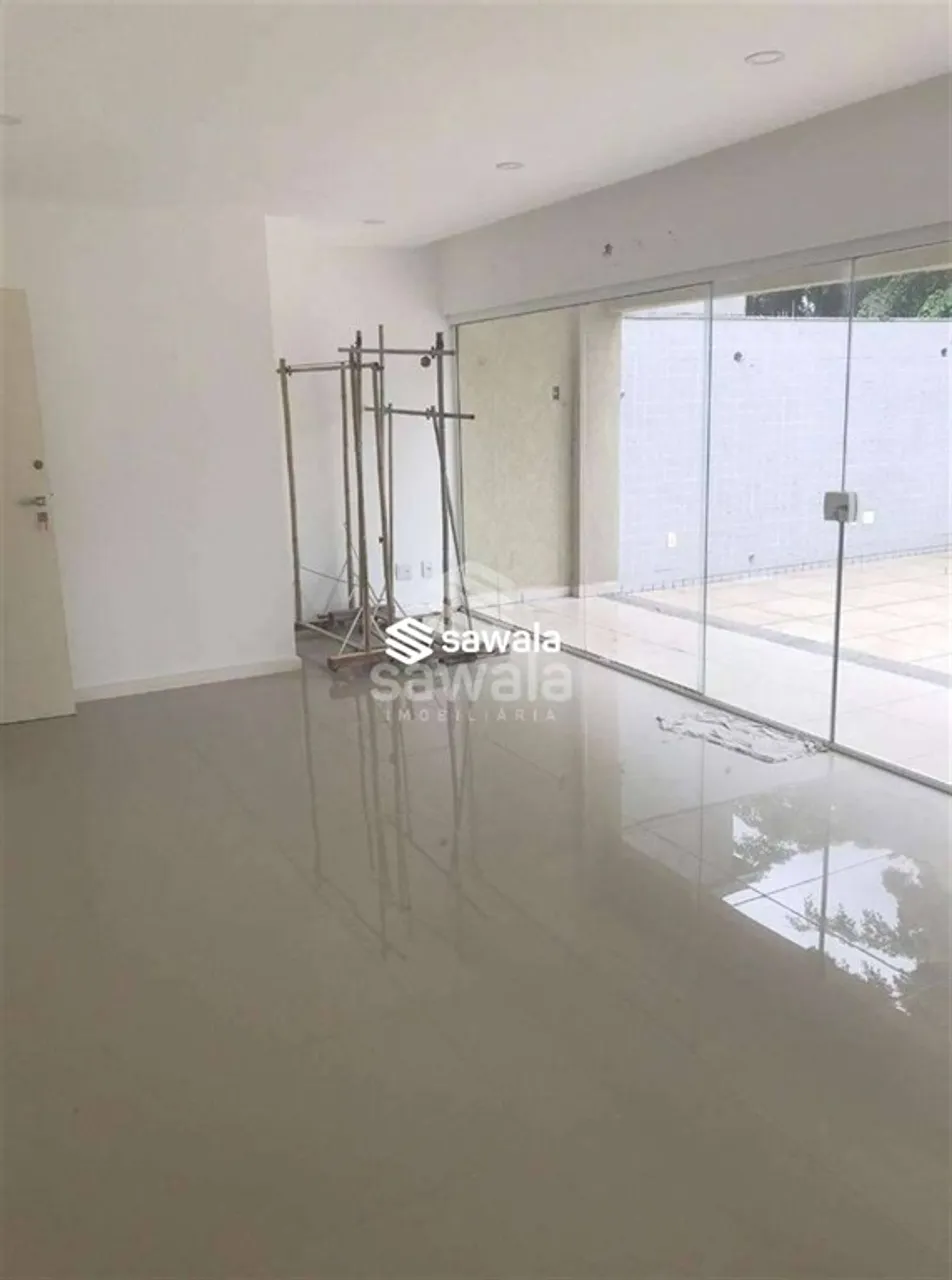 Unfurnished apartment with 3 bedrooms and 172 m² — photo 7