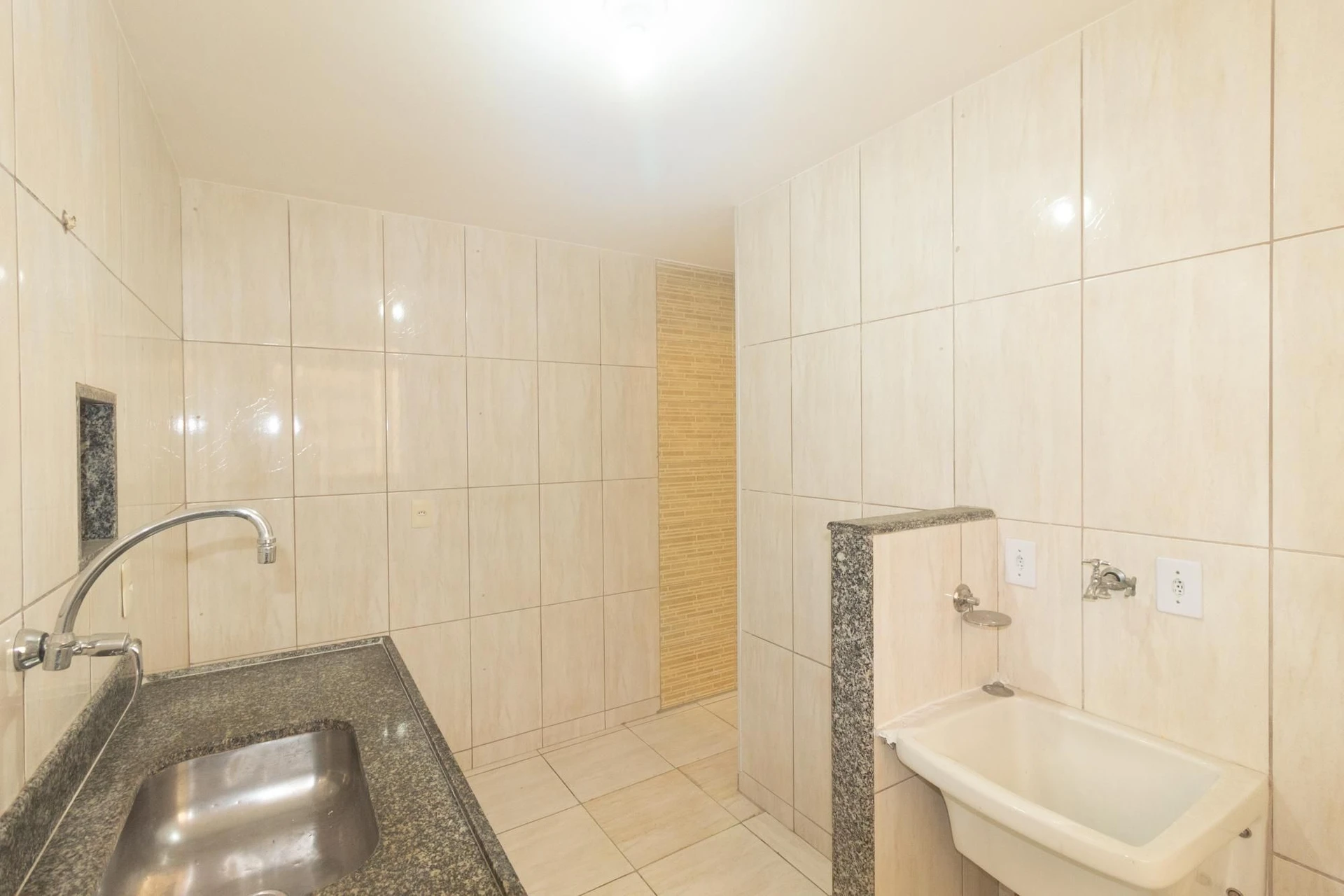 Apartamento de 1 quarto com 1 vaga e área de serviço — photo 8