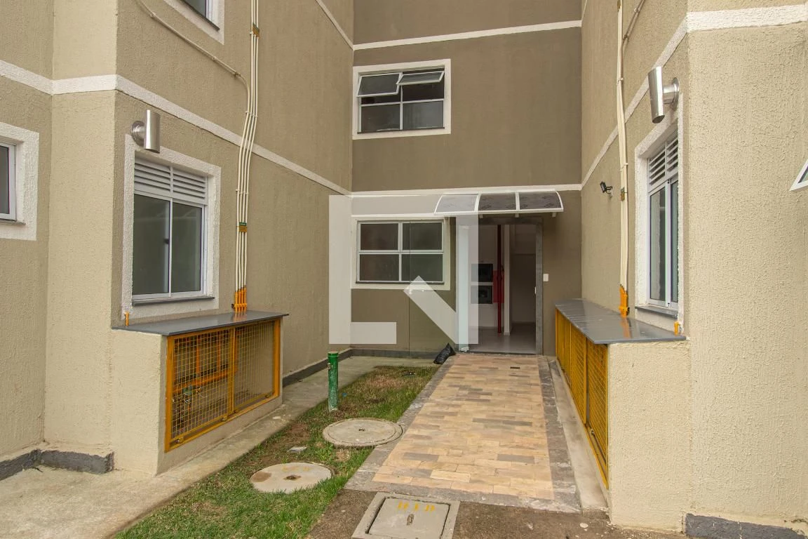 2-bedroom apartment in a building with a pool — photo 9